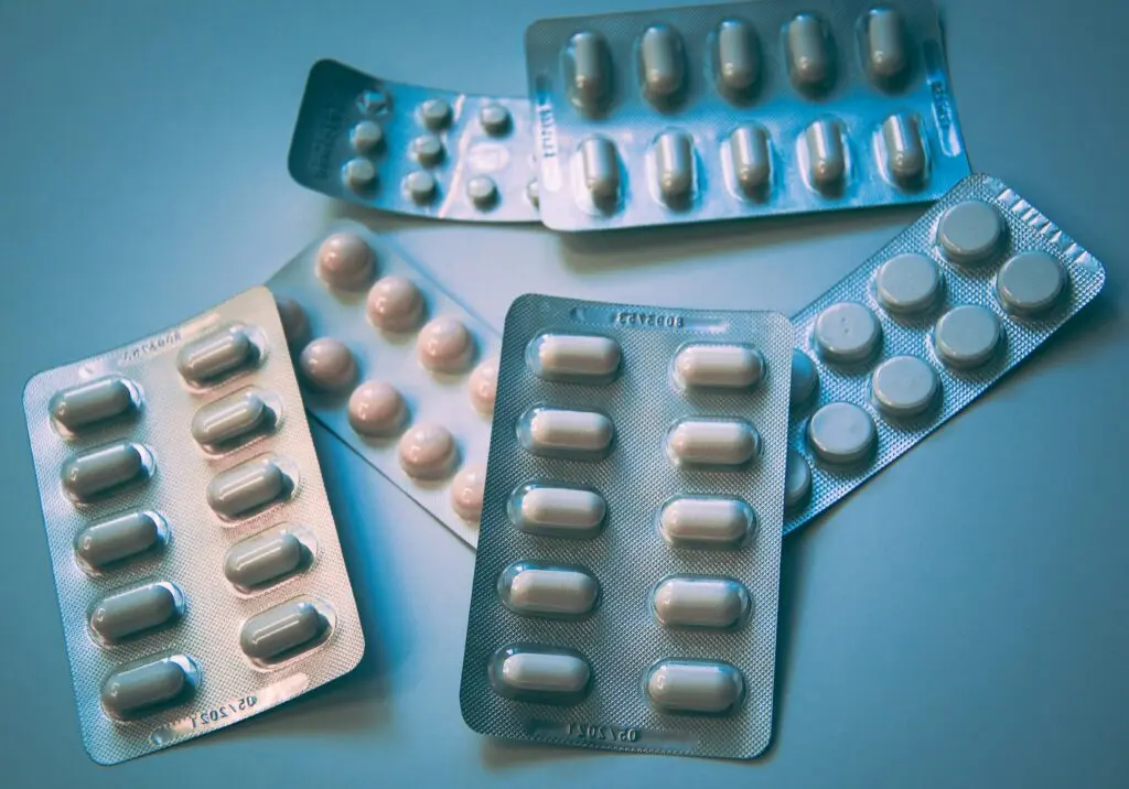 b12 مكمل